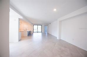 Building Photo - 5707 N Honore Ave