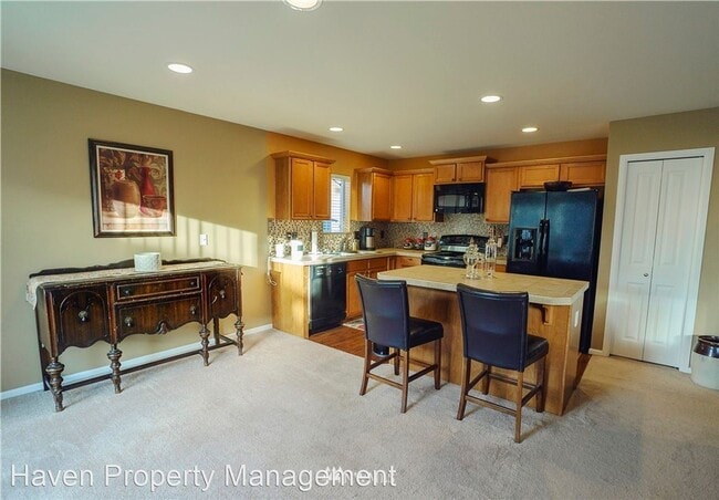 Building Photo - 4 br, 2.5 bath House - 18330 73rd Ave E