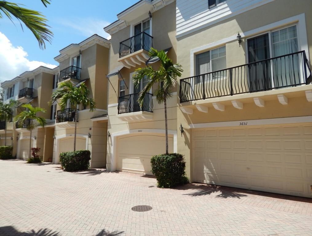 3653 NW 5th Terrace, Boca Raton, FL 33431 Townhome Rentals in Boca