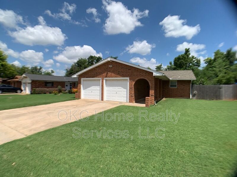 Primary Photo - 5809 NW 62nd St