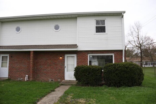 Building Photo - 1615 Winfield Park Dr