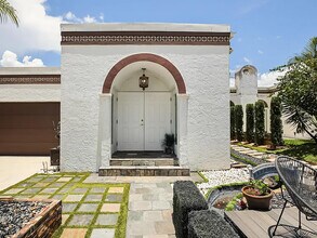 Building Photo - 6590 Fountains Cir