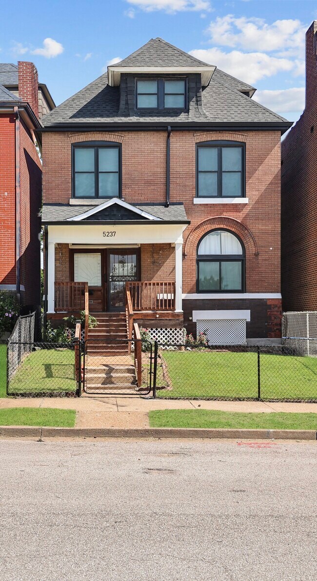 Foto del edificio - 5237 Enright Ave