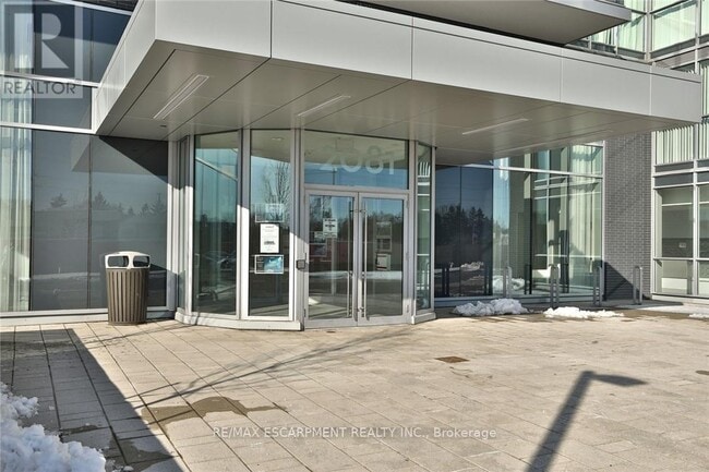 Building Photo - 2081 Fairview St