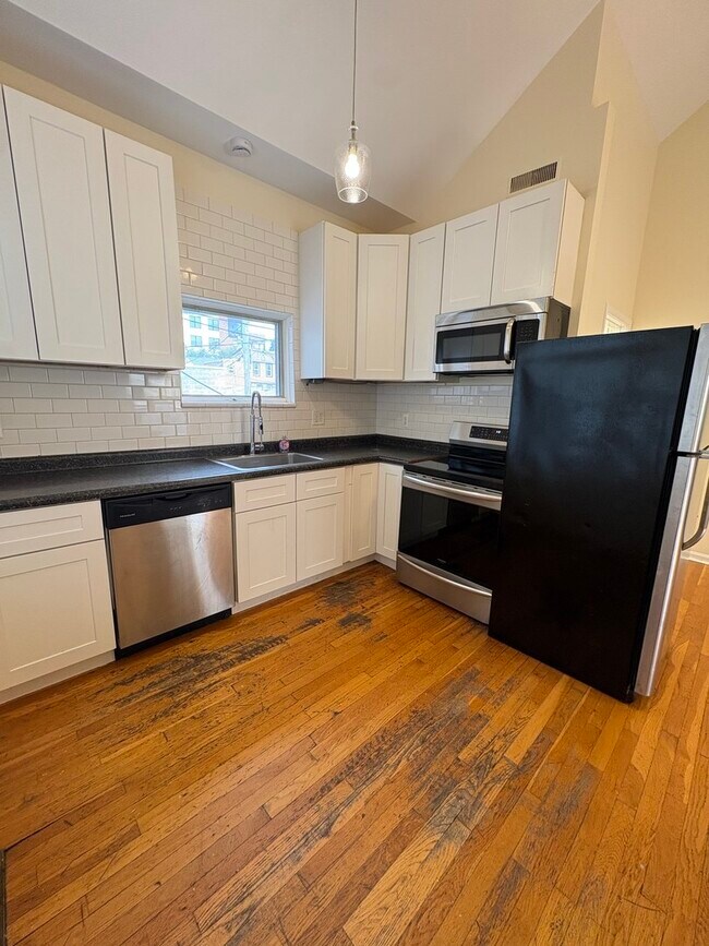 Foto del edificio - 712 W 17th St