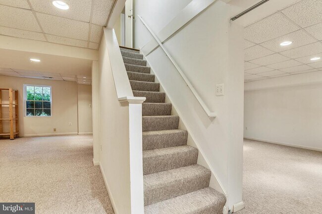 Building Photo - 10108 Donegal Ct