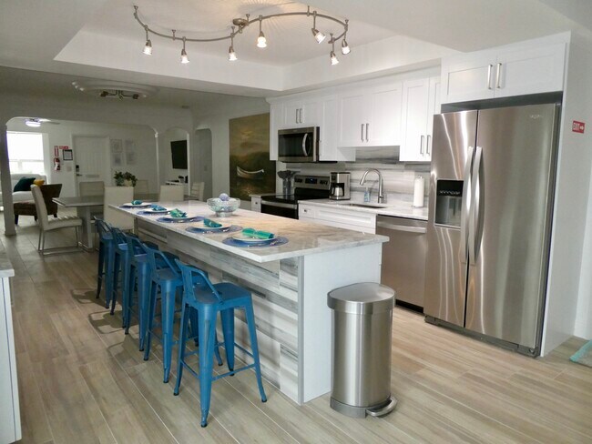 Foto del edificio - 2628 NE 49th St