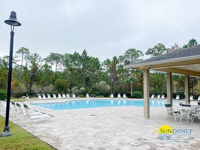 Foto del edificio - Gorgeous 4 Bedroom Home in Driftwood Estat...