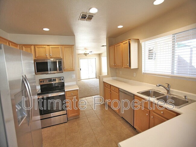 Foto del edificio - 24824 N 36th Ave