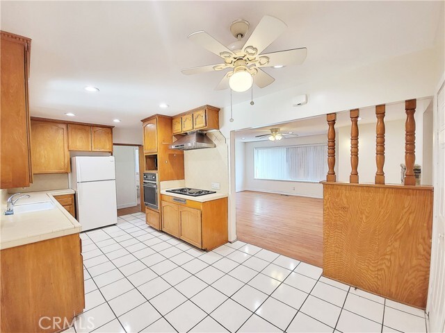 Building Photo - 2055 S Vallecito Dr