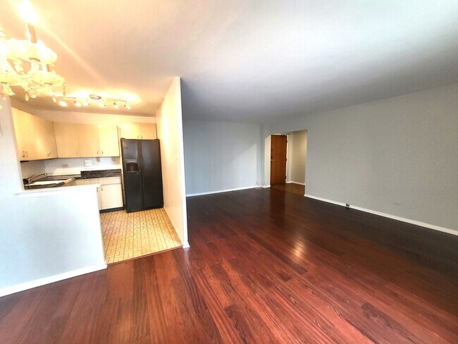 Foto del edificio - 6300 N Sheridan Rd