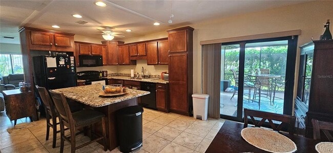 Building Photo - 1823 SE 15th St