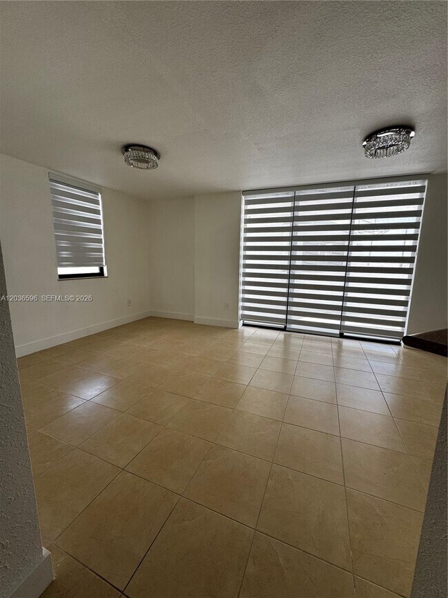 Foto del edificio - 2301 SW 27th Ave