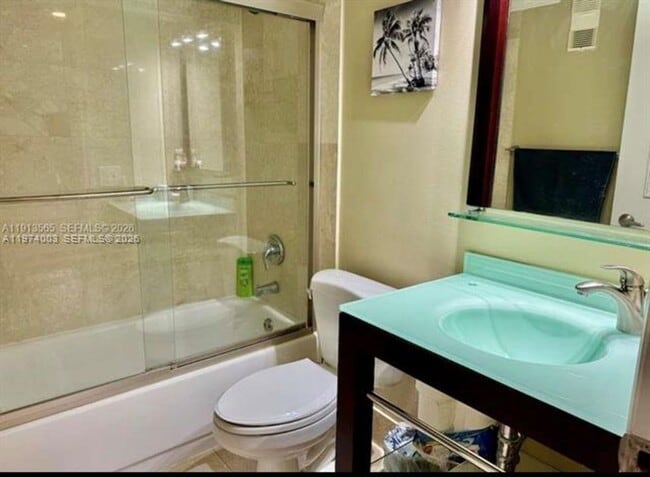 Building Photo - 770 Claughton Island Dr