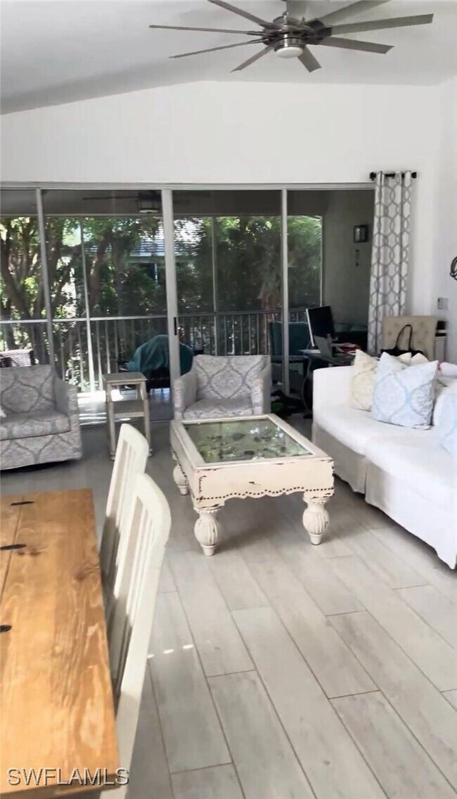 Foto del edificio - 7114 Wild Forest Ct