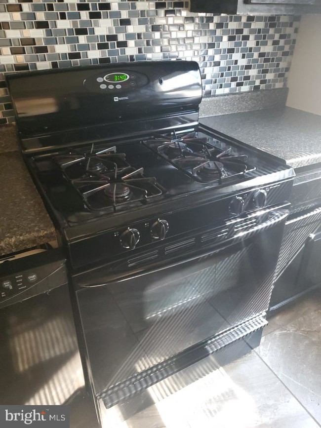 Building Photo - 14486 Brentwood Ct