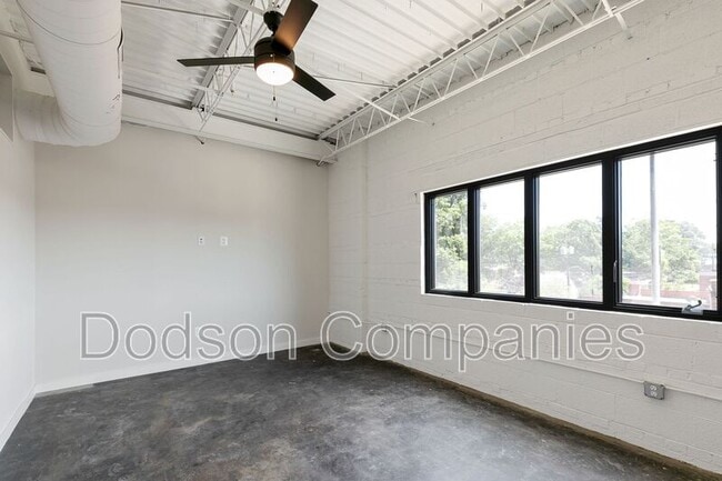 Building Photo - The Westover