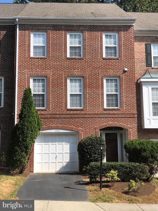 Primary Photo - 4703 Caronia Way
