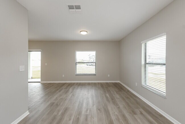 Foto del edificio - 7405 Clary Sage Ave