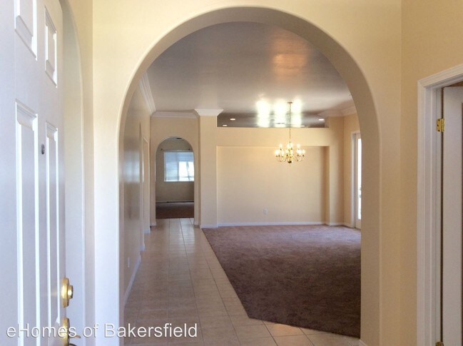 Foto del edificio - 6307 Englebright Lake Dr