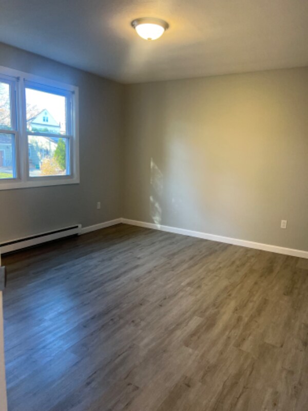 Building Photo - 39 Wigwam Ave