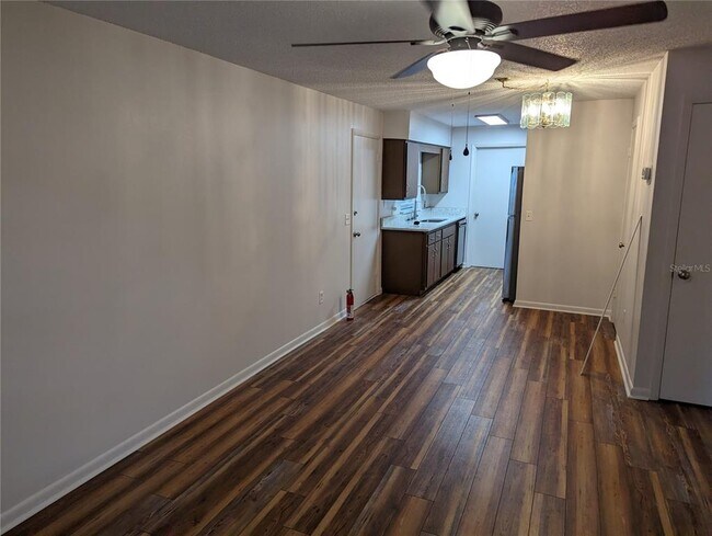Foto del edificio - 116 N Hill Ave