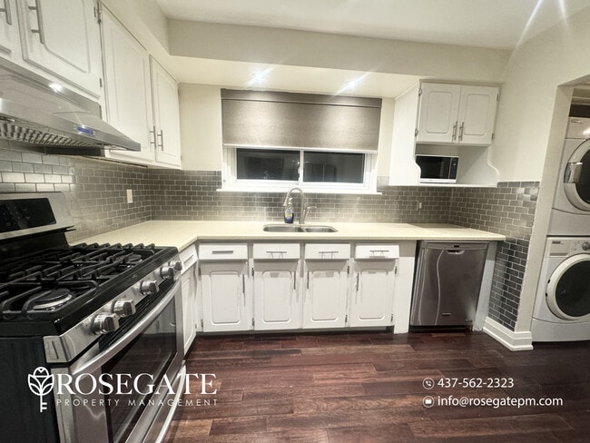 Building Photo - 2-Bedroom Semi-Detached Home with Backyard & 2 Parking – Pet Friendly – Mississauga