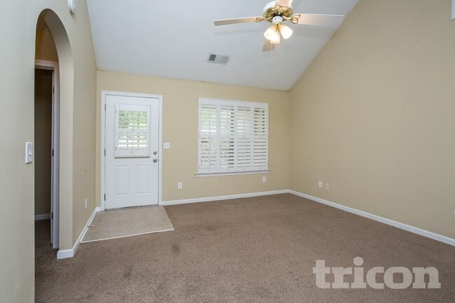 Building Photo - 233 Misty Ridge Trail