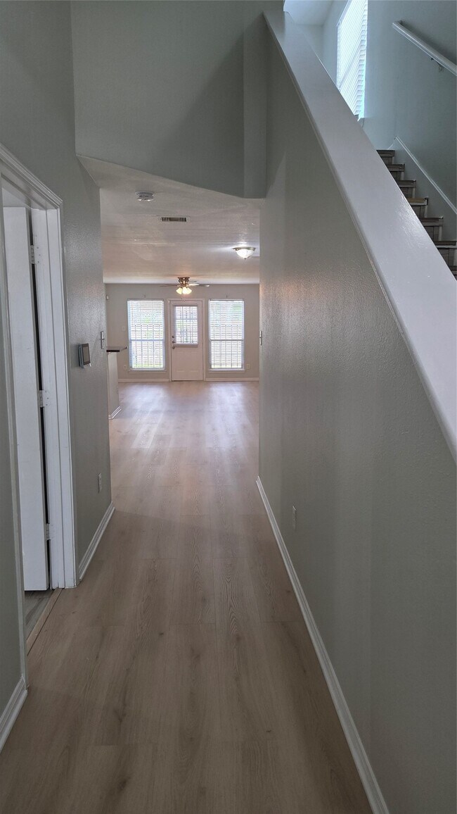 Building Photo - 4121 Mallow St