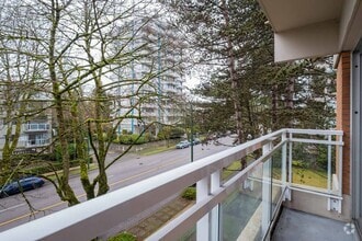 Building Photo - Bellevue Towers