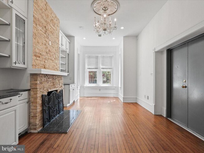 Building Photo - 929 O St NW
