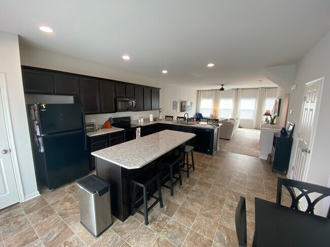 Foto del edificio - 217 Crofton Ct