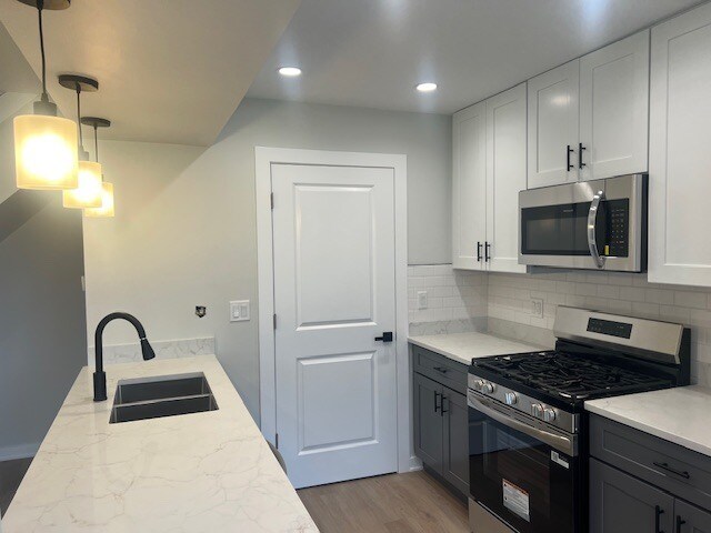 Foto del edificio - 1085 Cove Dr