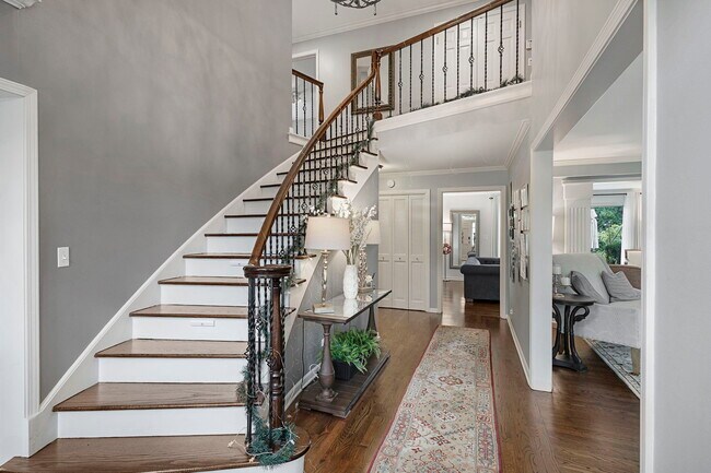 Foto del edificio - 32 Chatham Ln