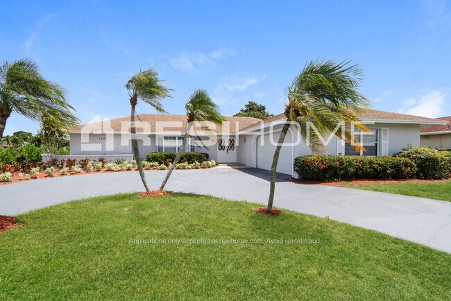 Building Photo - 1472 Wyndcliff Drive