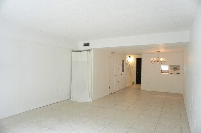 Building Photo - 1510 Ocean Shore Blvd