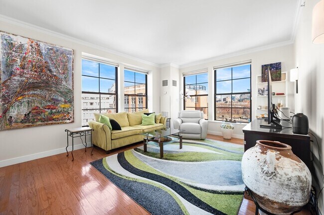 Foto del edificio - 519 Harrison Ave