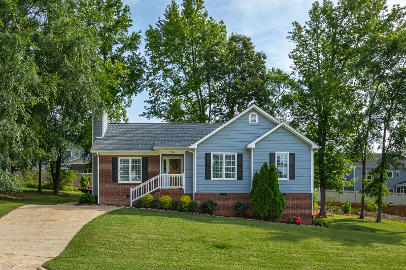 Primary Photo - 976 St Catherines Dr