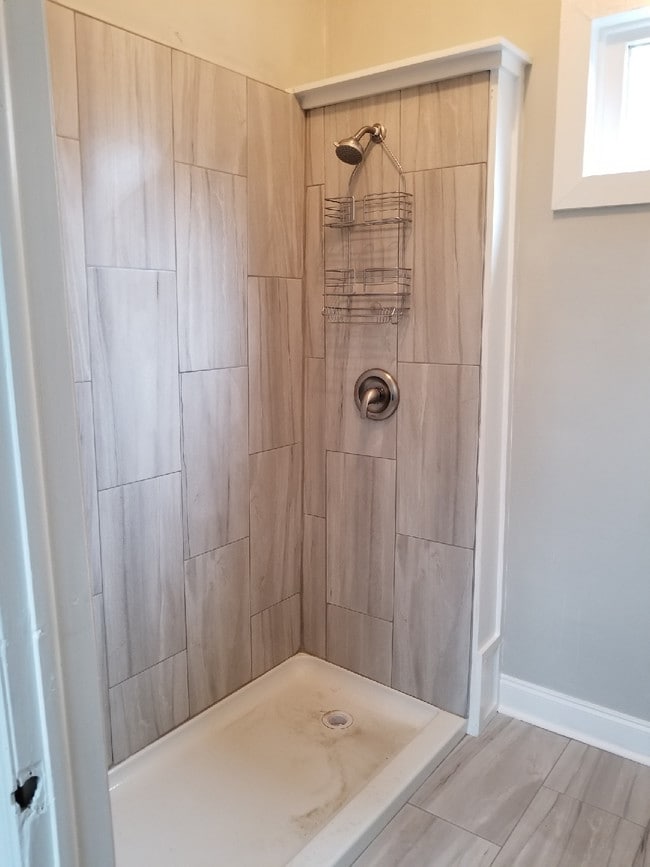 Photo - 187 Coming St Apartments