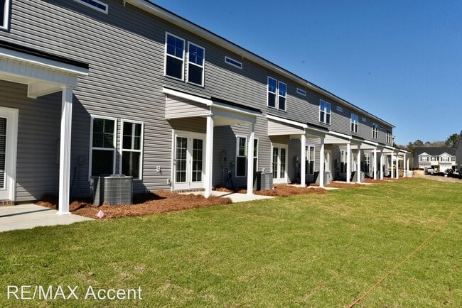 Building Photo - 3 br, 2.5 bath House - 88 Ainsdale Drive
