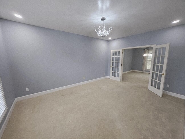 Photo - 208 E Bend Ct House