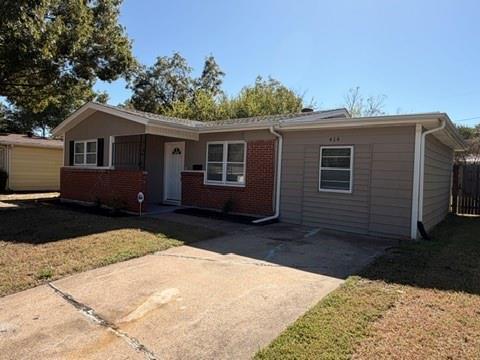 Foto del edificio - 414 E Tucker Blvd