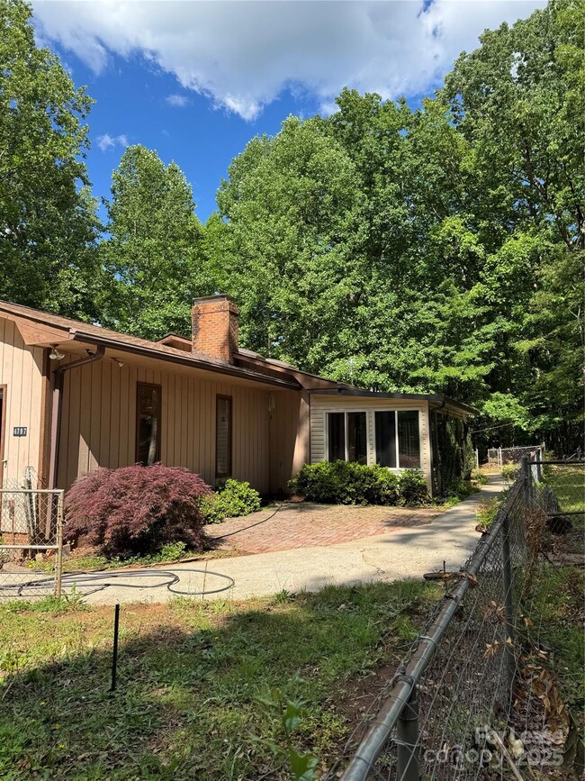 Building Photo - 4797 Asbury Church Rd
