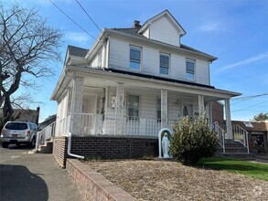 Building Photo - 160 N Central Ave