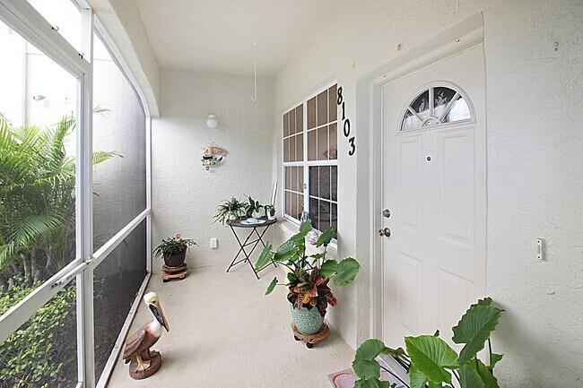 Building Photo - 8103 L Pavia Blvd