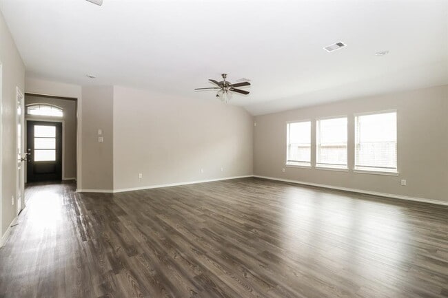 Building Photo - 9302 Victoria Valley Ct
