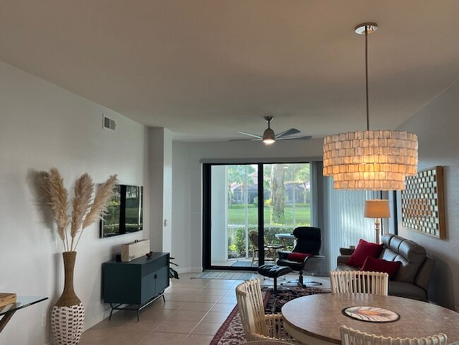Building Photo - *** PELICAN MARSH*** 3BED / 2 BATH***GREAT...