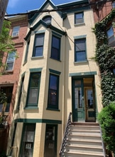 Building Photo - 33 S Lake Ave