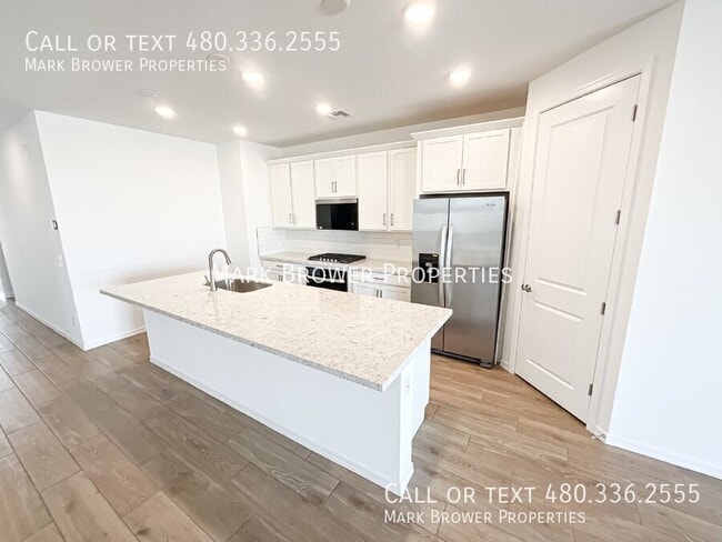 Foto del edificio - 34682 Ashwood Dr