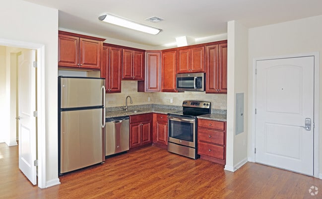 Interior Photo - Jaclyn Heights II